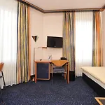 Insel Szálloda