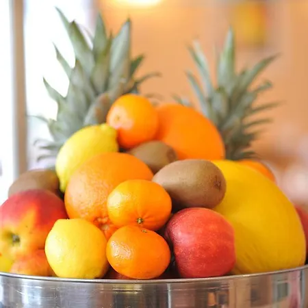 Insel 3* كولونيا